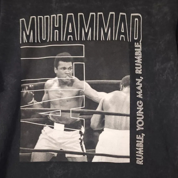 Muhammed Ali Long Sleeve T-shirt, Size Men's Small - Picture 2 of 4